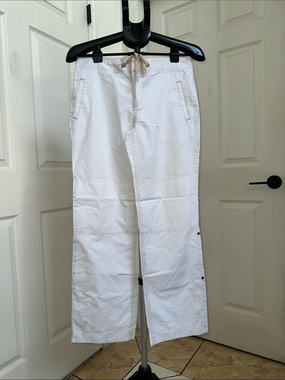 GAP Women's White 100% Cotton Straight Leg Utility Pants With Adjustable Hem